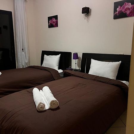 Magnifique Appartement Spacieux Confort Propre Familial 2 Chambres Salon Et Salle A Manger A 20Mn A Pied De Place Jemaa El Fina 4 Piscines Dans Espace De Golf A 12 Mn En Voitures L Entree Est Gratuit Pour La Clientele Ouvert Entre 10H Et 20H Марракеш Экстерьер фото