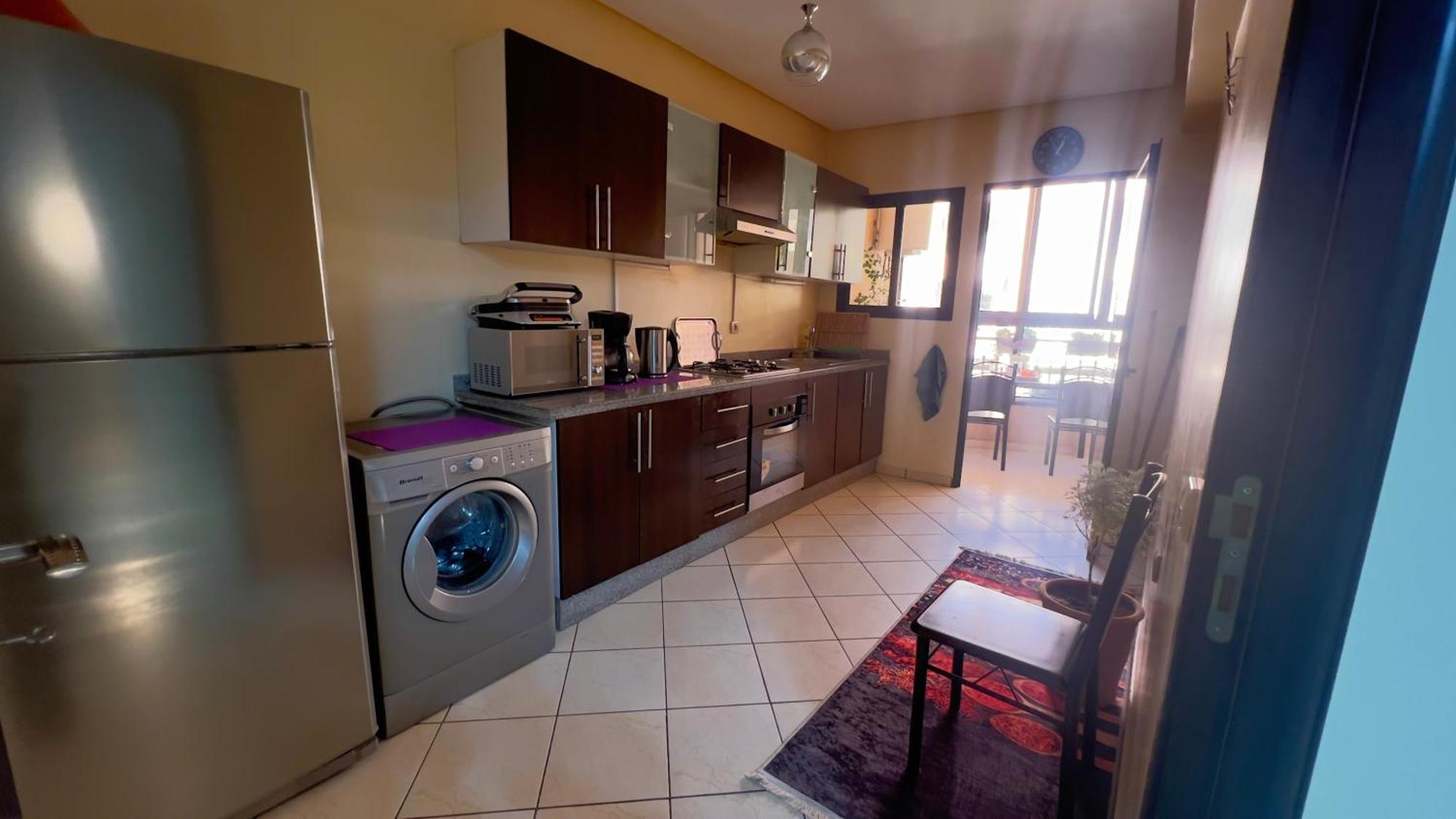 Magnifique Appartement Spacieux Confort Propre Familial 2 Chambres Salon Et Salle A Manger A 20Mn A Pied De Place Jemaa El Fina 4 Piscines Dans Espace De Golf A 12 Mn En Voitures L Entree Est Gratuit Pour La Clientele Ouvert Entre 10H Et 20H Марракеш Экстерьер фото